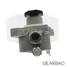 Load image into Gallery viewer, Engine Vacuum Pump For Toyota Dyna WU302 WU342 W04D 4.0L (29300-78080)
